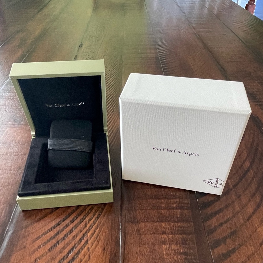 Van Cleef & Arpels Jewelry Box - Great Condition